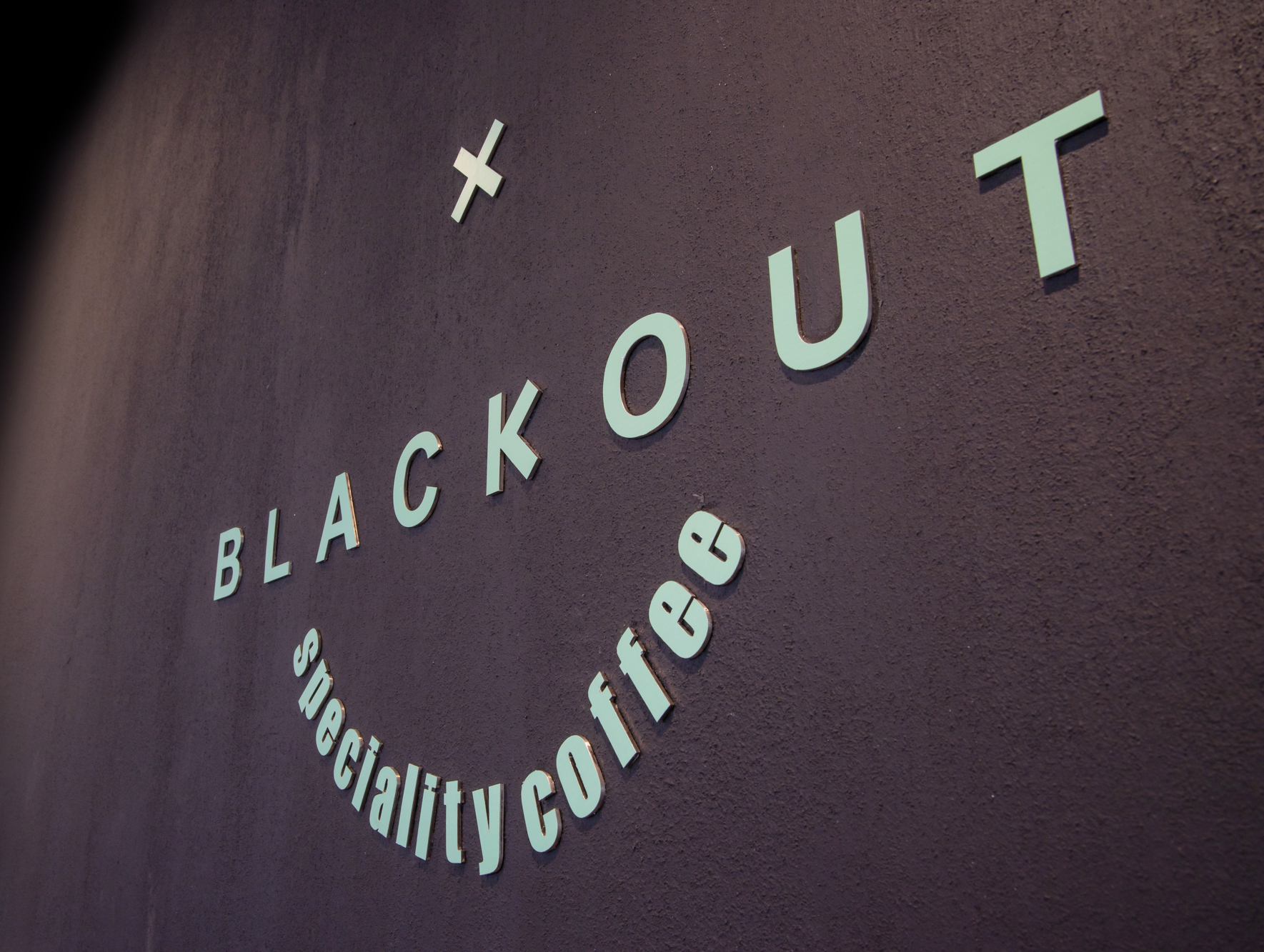 Blackout Cafe - BÖWE